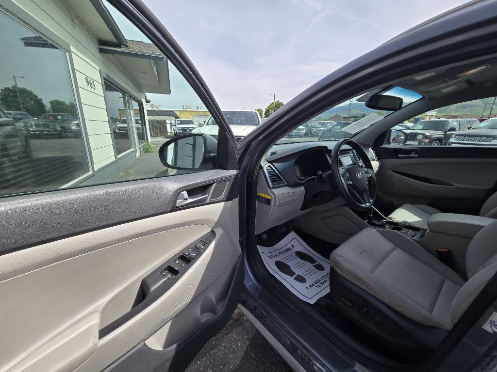 2017 Hyundai Tucson Image 10