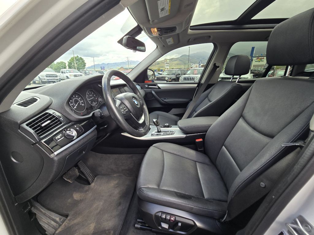 2017 BMW X3 Image 25