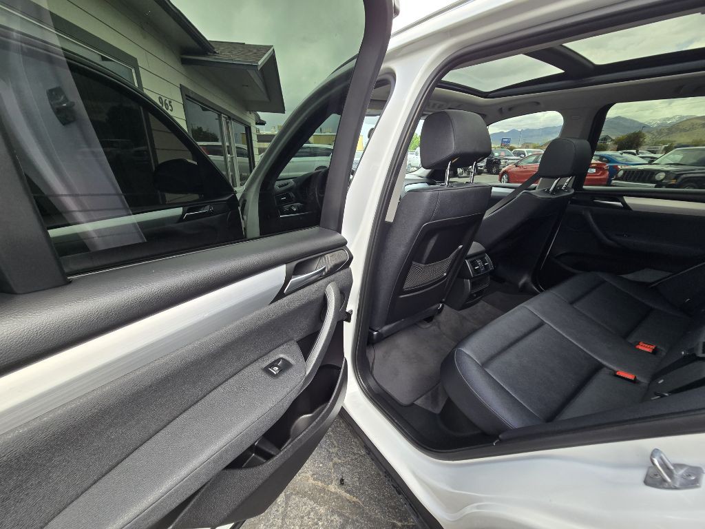 2017 BMW X3 Image 26