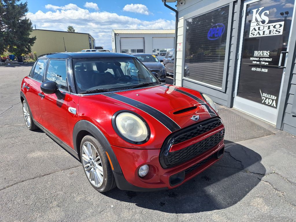 2015 MINI Cooper Image 1