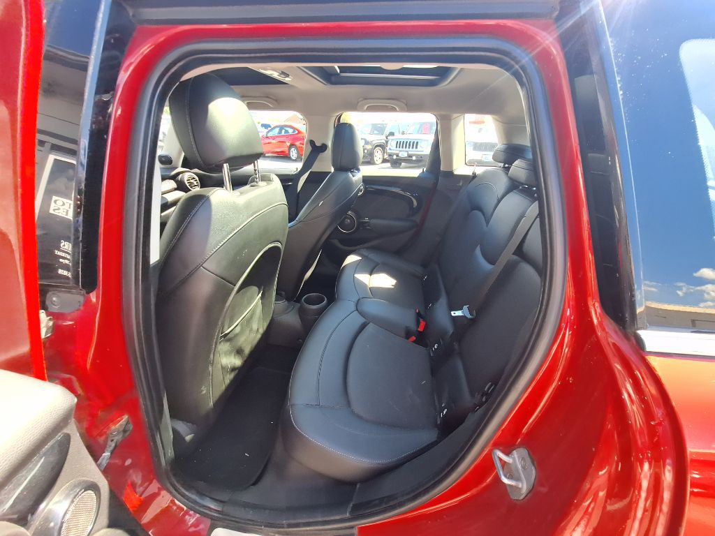 2015 MINI Cooper Image 20