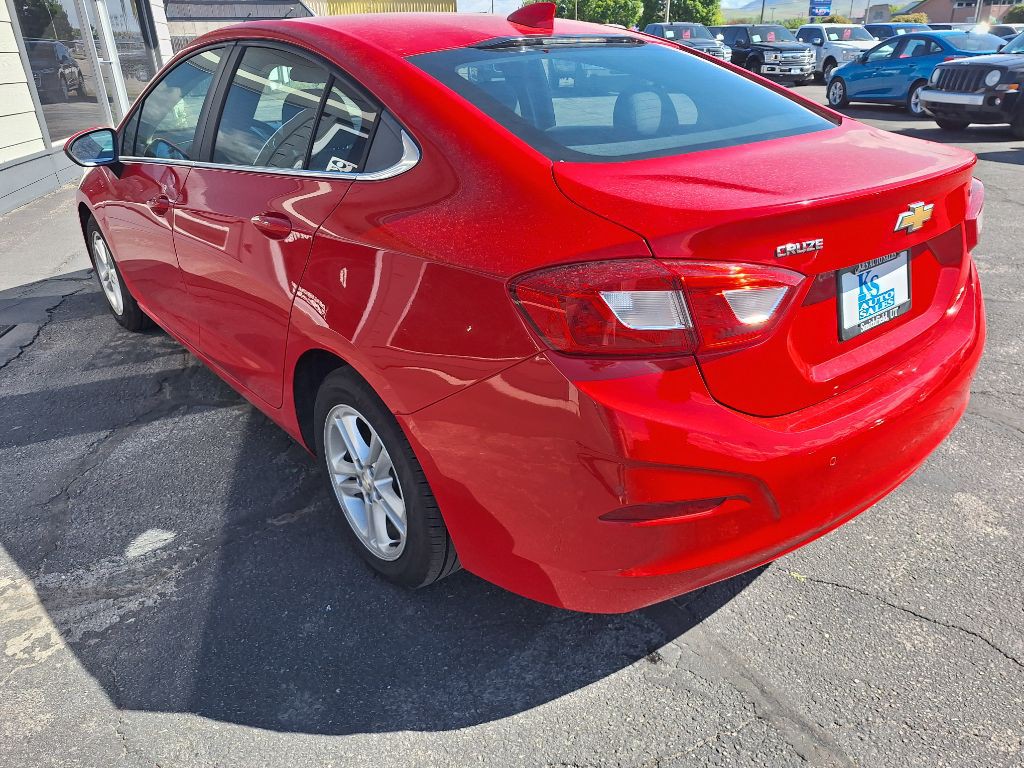 2018 Chevrolet Cruze Image 5