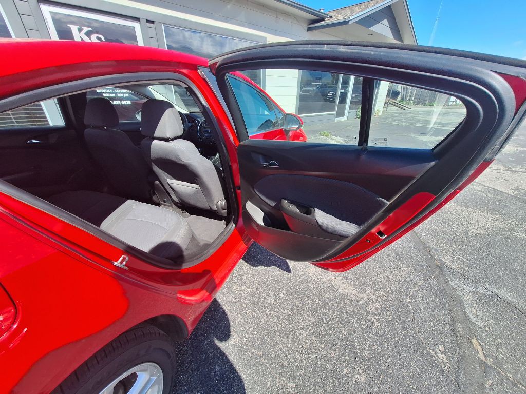 2018 Chevrolet Cruze Image 24
