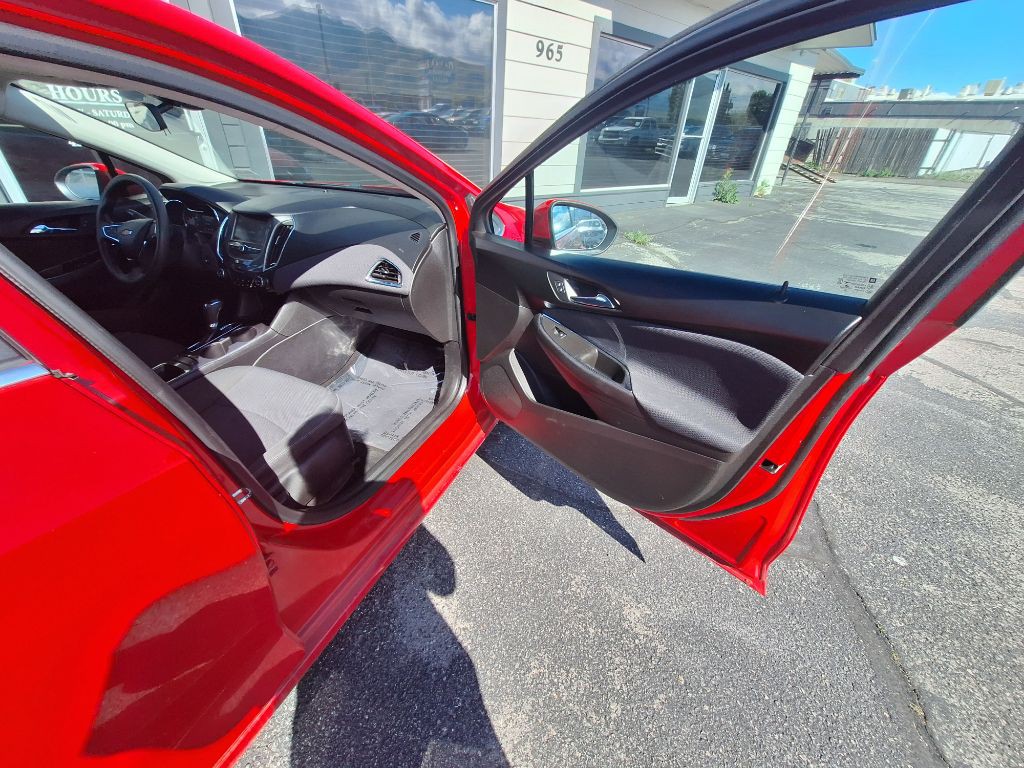 2018 Chevrolet Cruze Image 26