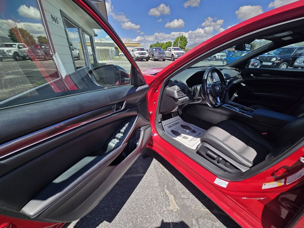 2022 Honda Accord Image 9