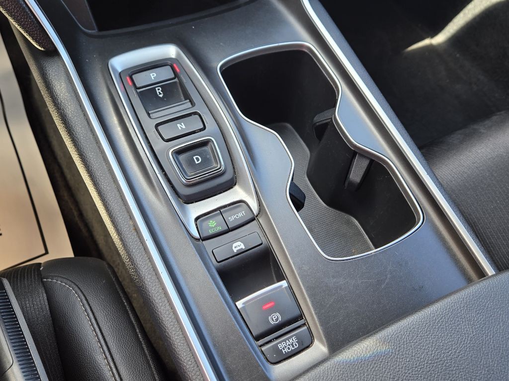 2022 Honda Accord Image 19
