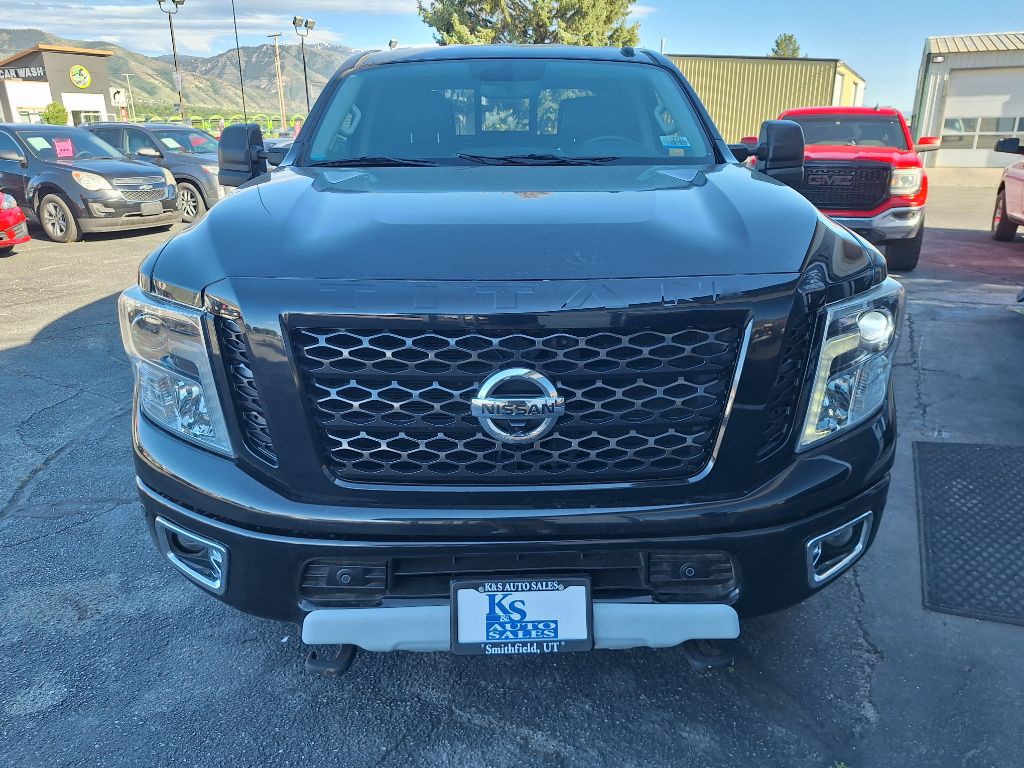 2018 Nissan Titan Image 7