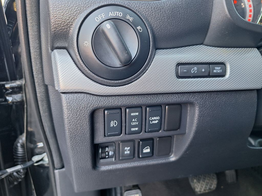 2018 Nissan Titan Image 12