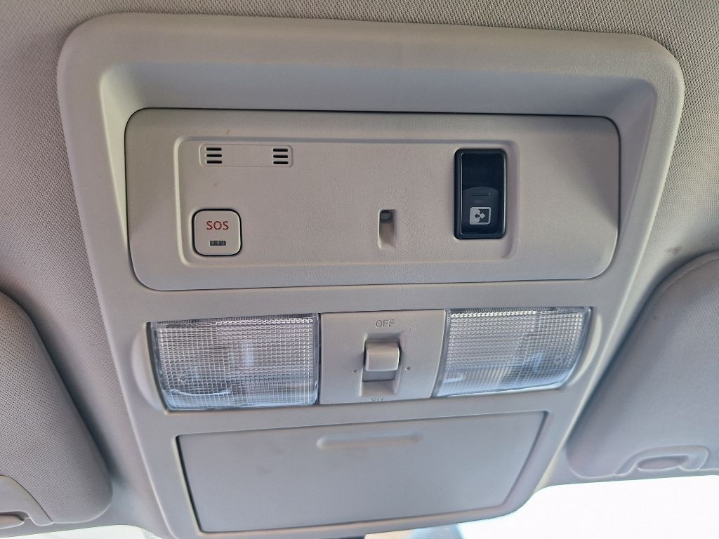 2018 Nissan Titan Image 17