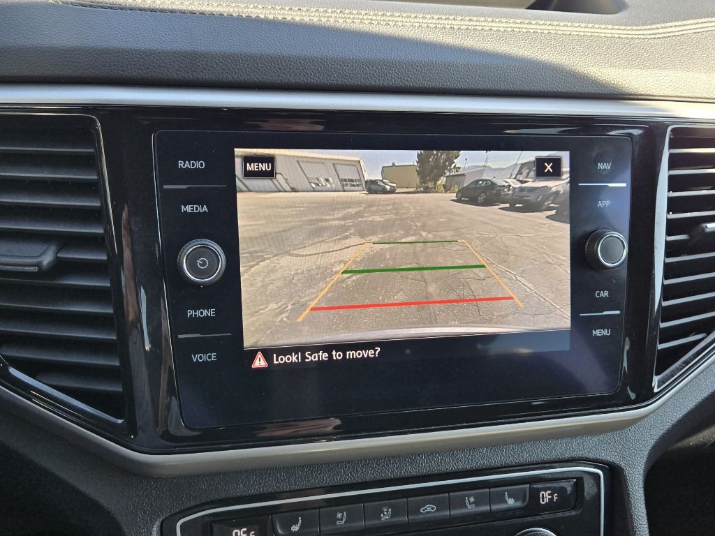 2020 Volkswagen Atlas Cross Sport Image 19