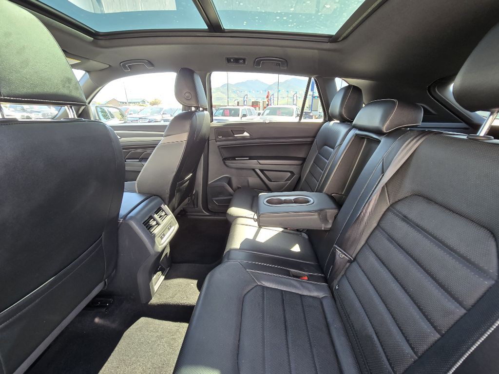 2020 Volkswagen Atlas Cross Sport Image 27