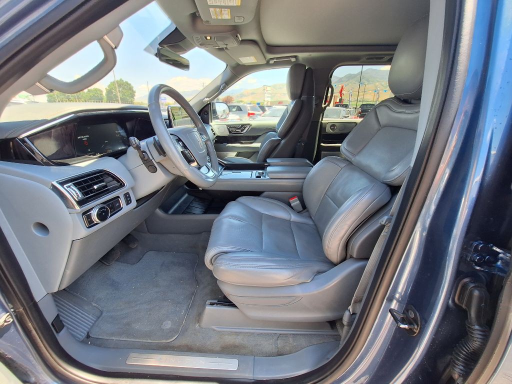 2020 Lincoln Navigator Image 10