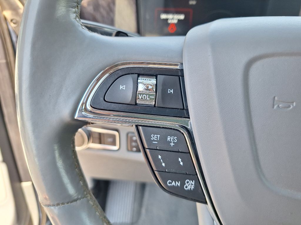 2020 Lincoln Navigator Image 15