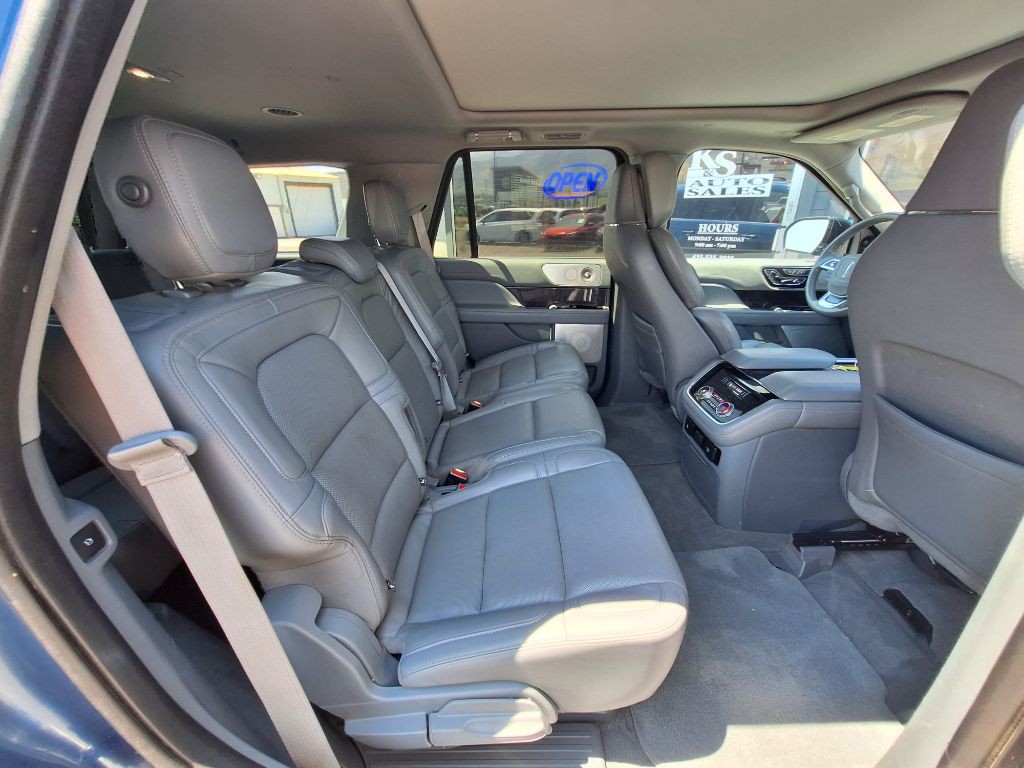 2020 Lincoln Navigator Image 28