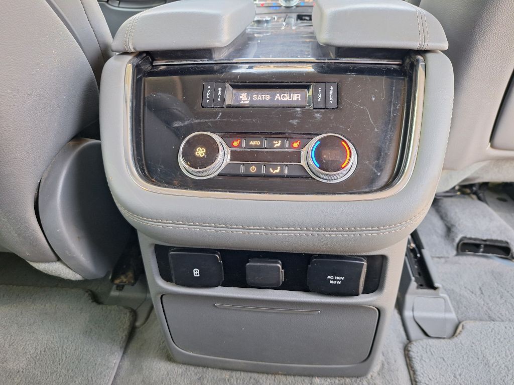 2020 Lincoln Navigator Image 30
