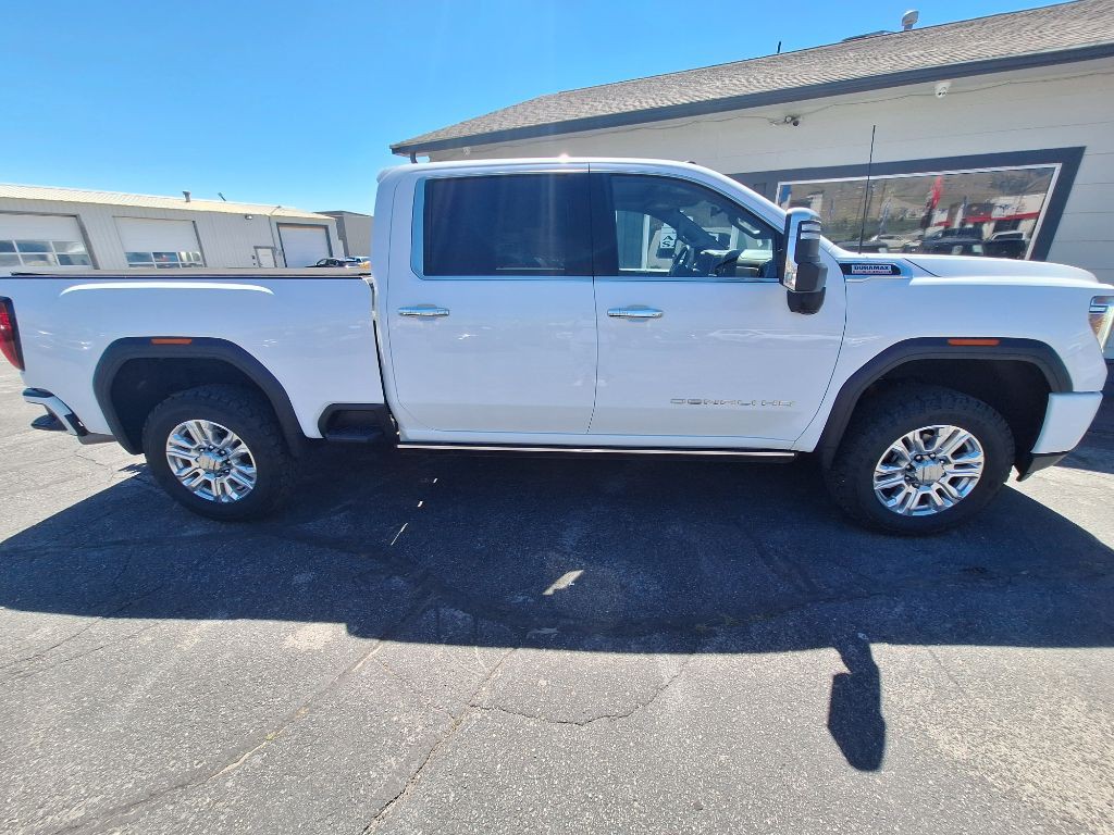 2022 GMC Sierra Image 2