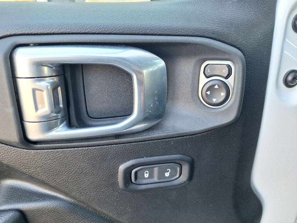 2025 Jeep Wrangler Image 10