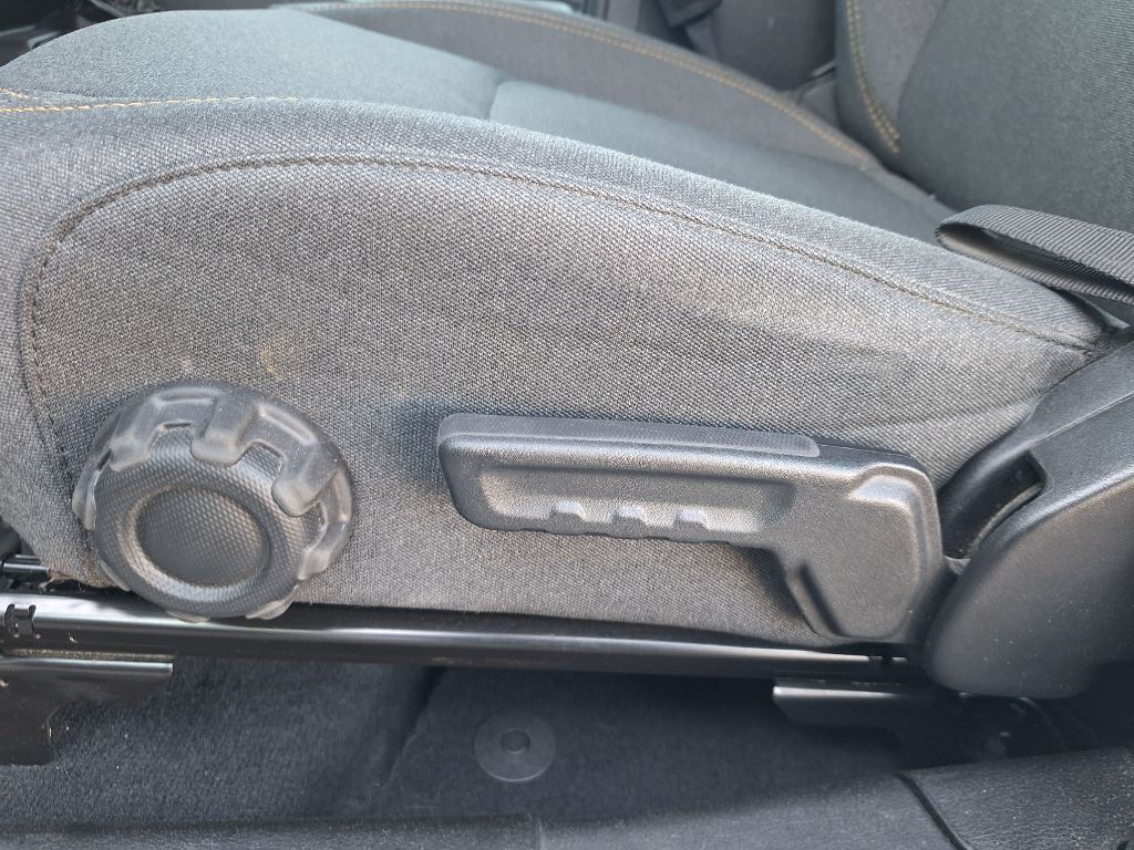 2025 Jeep Wrangler Image 15