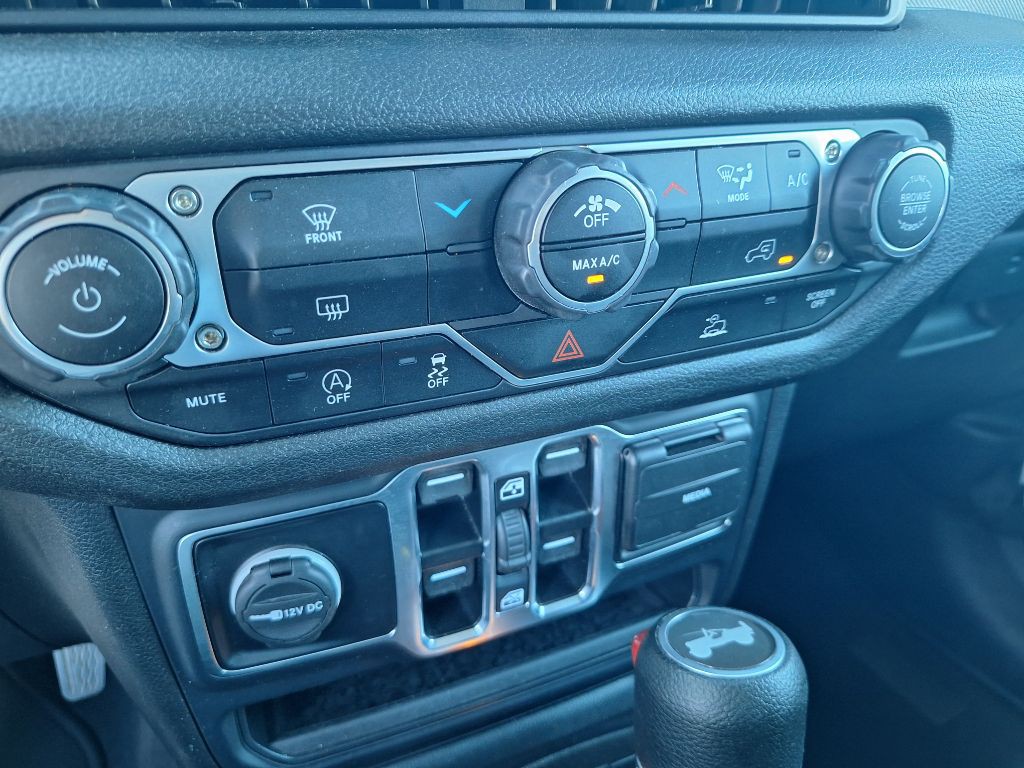 2025 Jeep Wrangler Image 21