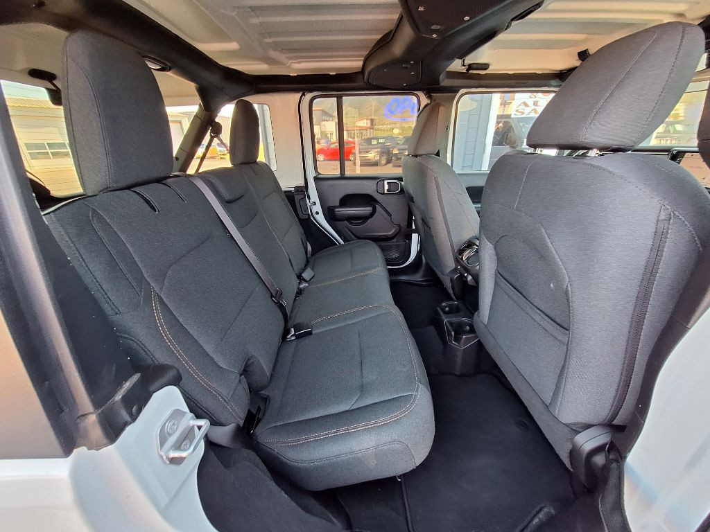 2025 Jeep Wrangler Image 30