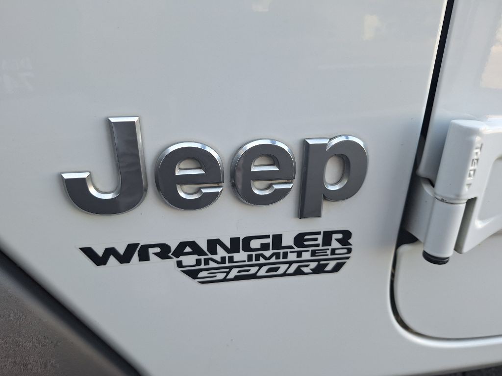 2025 Jeep Wrangler Image 34