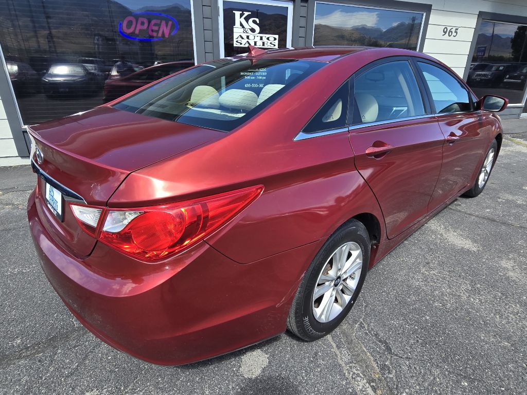 2013 Hyundai Sonata Image 3