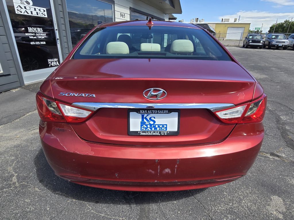 2013 Hyundai Sonata Image 4