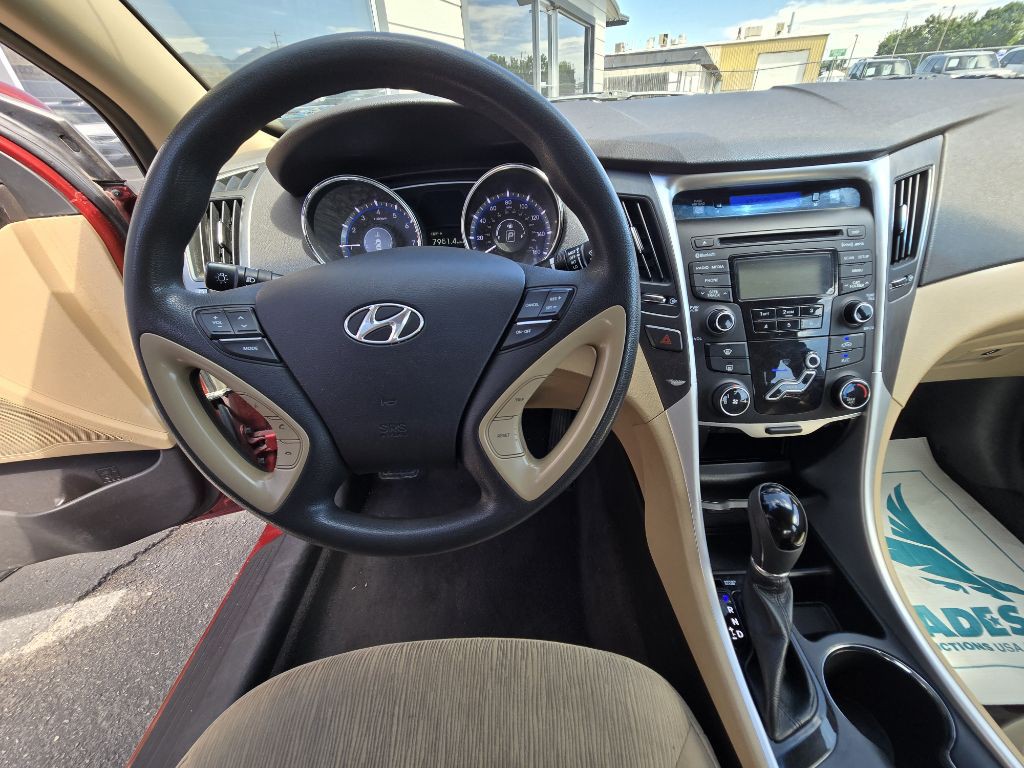 2013 Hyundai Sonata Image 11