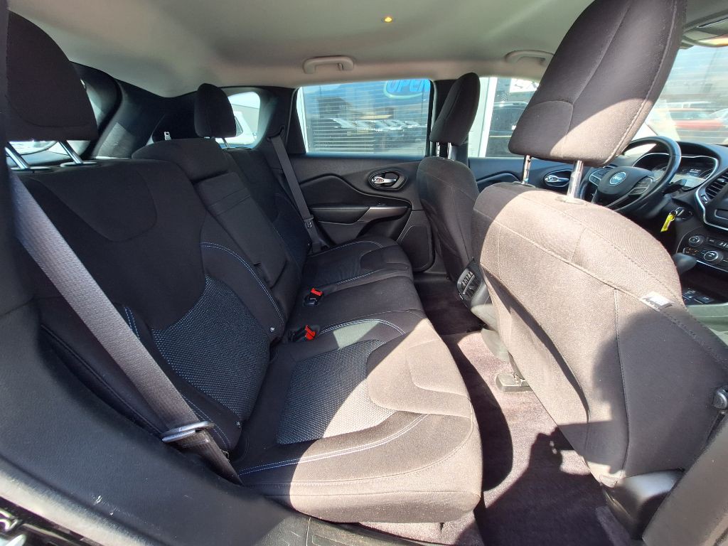 2019 Jeep Cherokee Image 27