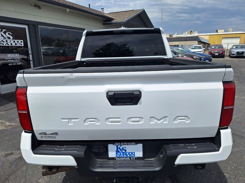 2025 Toyota Tacoma Image 4