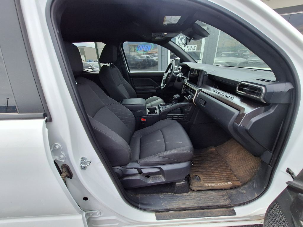 2025 Toyota Tacoma Image 30