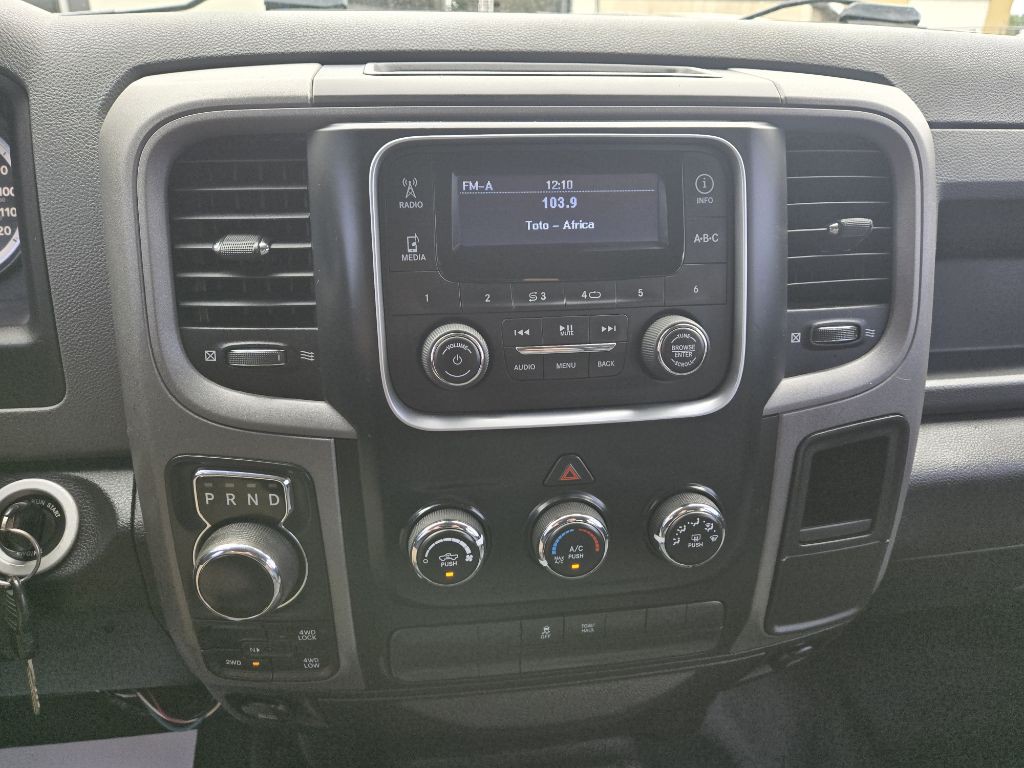 2014 RAM 1500 Image 14