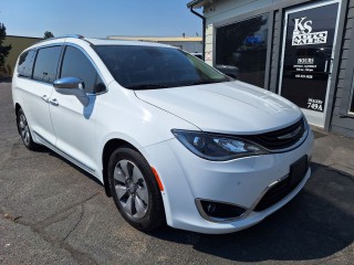 Image for 2018 Chrysler Pacifica Hybrid Limited ID: 7580861