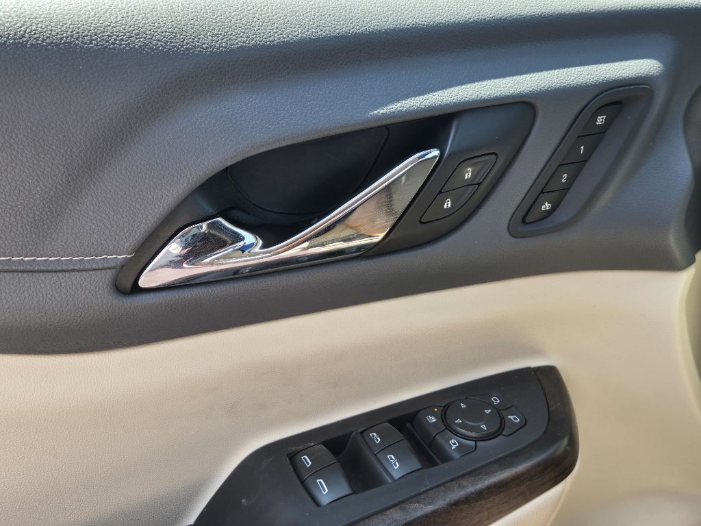2020 GMC Acadia Image 10
