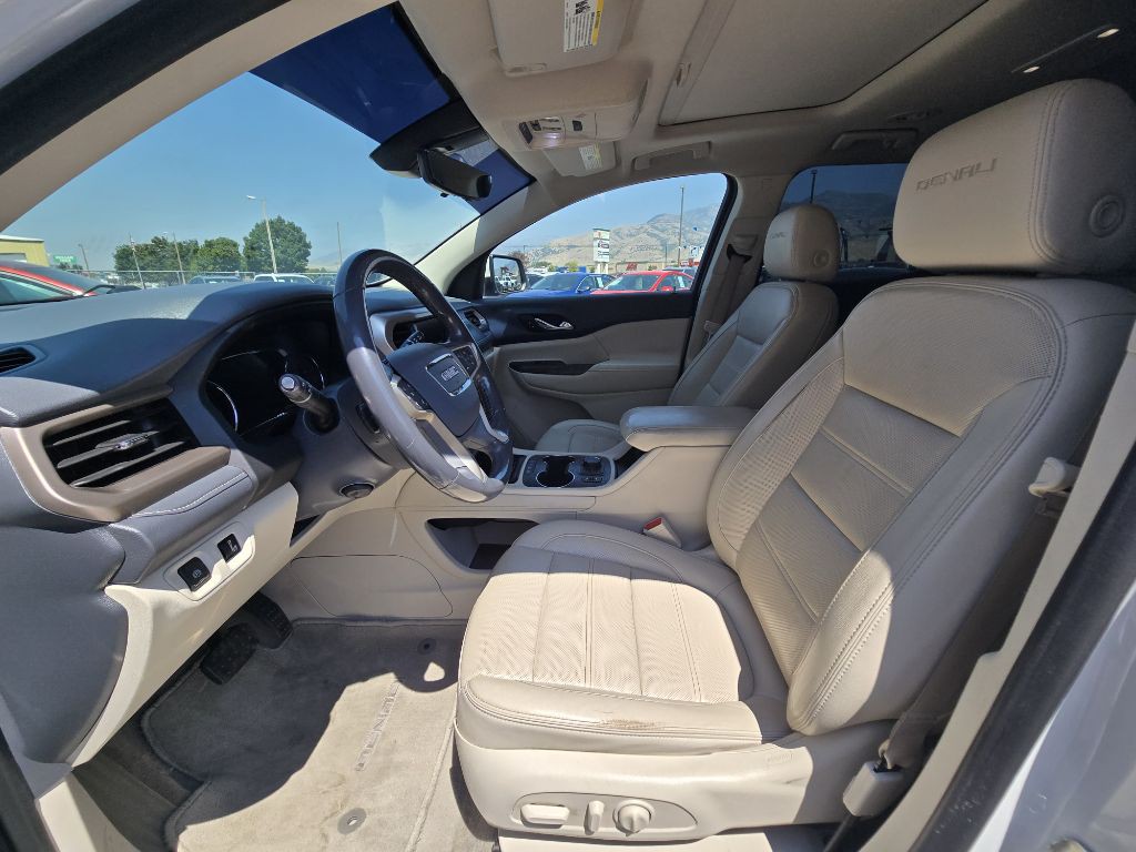 2020 GMC Acadia Image 11
