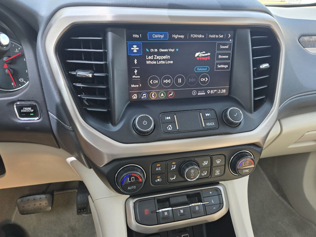 2020 GMC Acadia Image 16