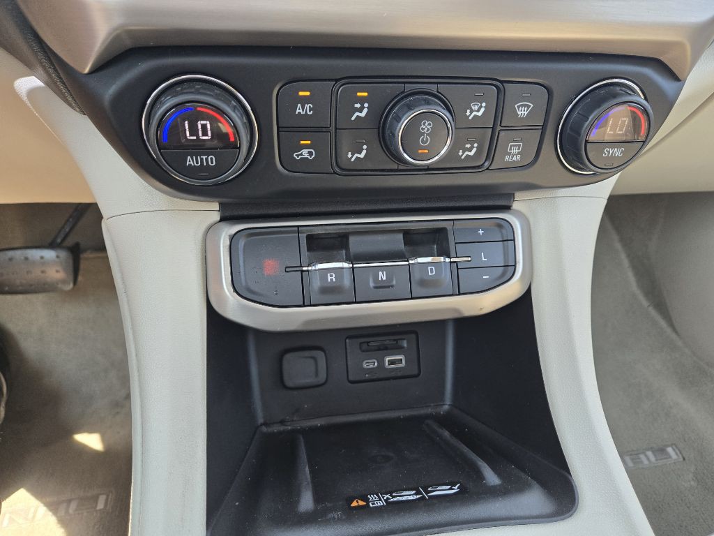 2020 GMC Acadia Image 18