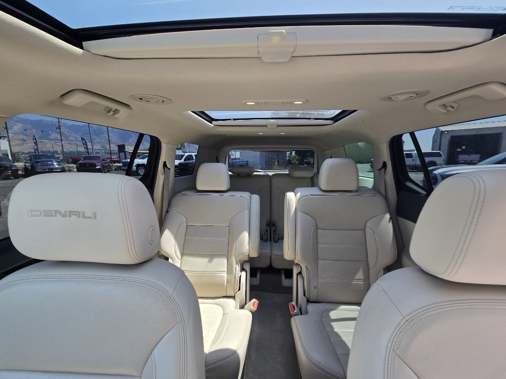2020 GMC Acadia Image 21