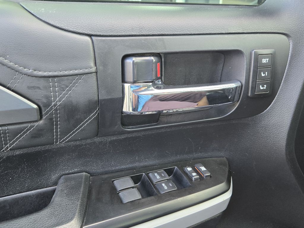 2020 Toyota Tundra Image 10