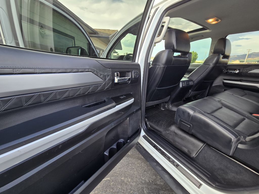 2020 Toyota Tundra Image 24