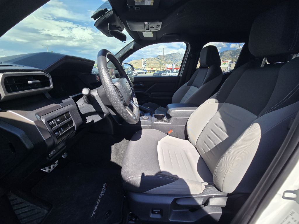 2024 Toyota Tacoma Image 10