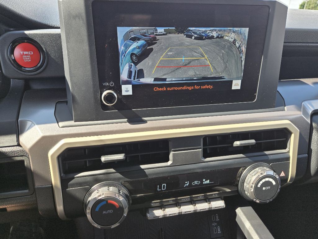 2024 Toyota Tacoma Image 17