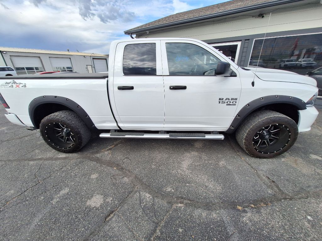 2023 RAM 1500 Image 2
