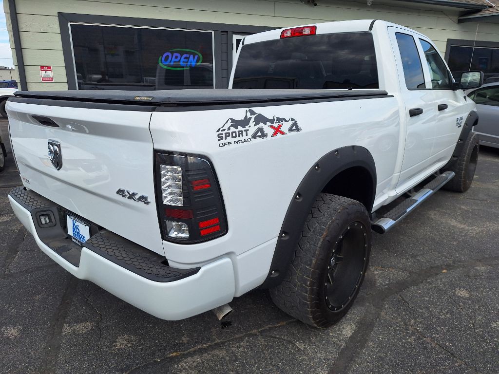 2023 RAM 1500 Image 3