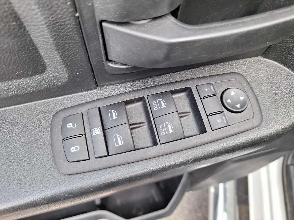 2023 RAM 1500 Image 13