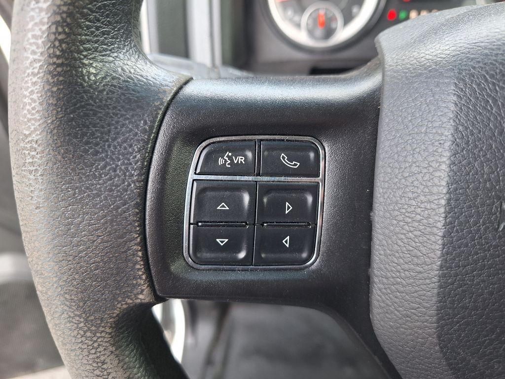 2023 RAM 1500 Image 16