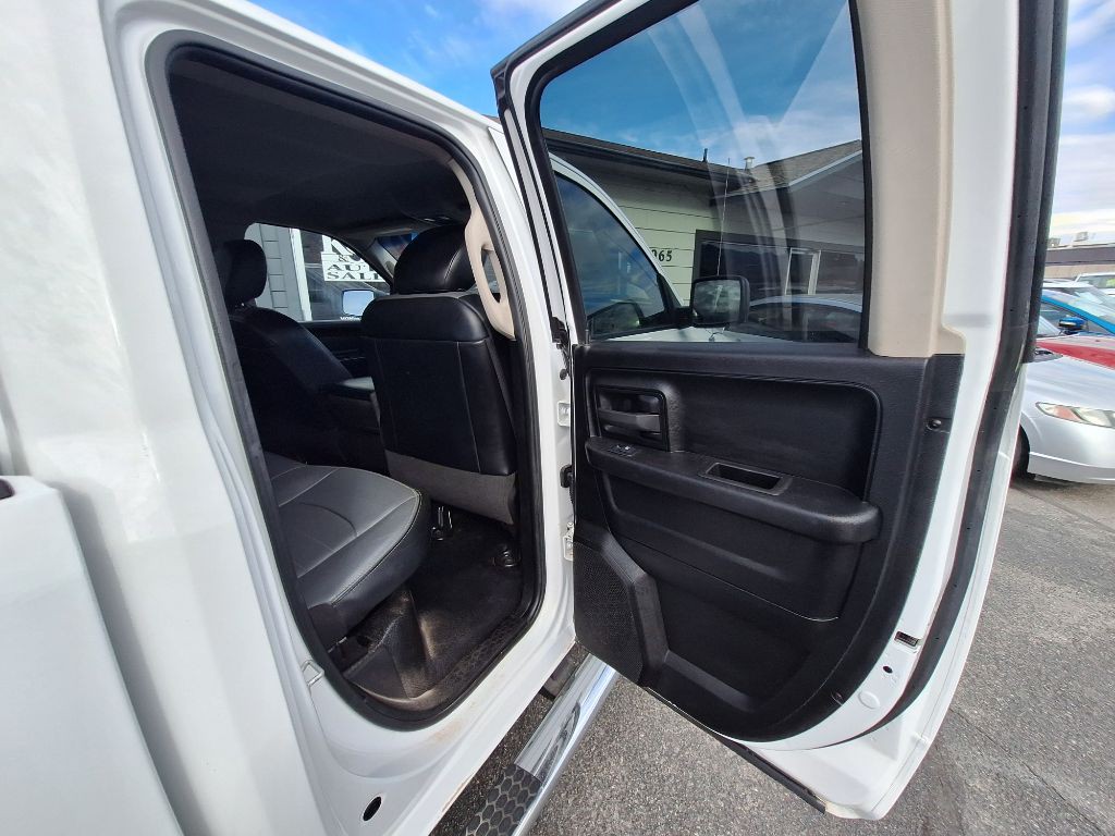 2023 RAM 1500 Image 27