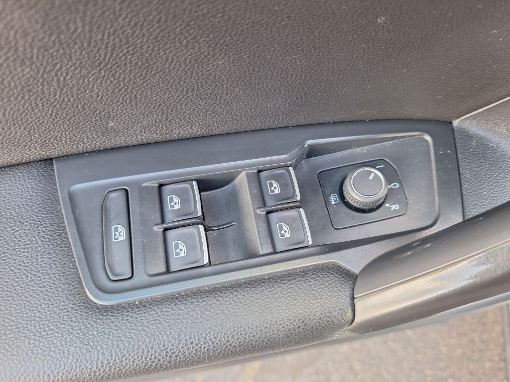 2021 Volkswagen Tiguan Image 12
