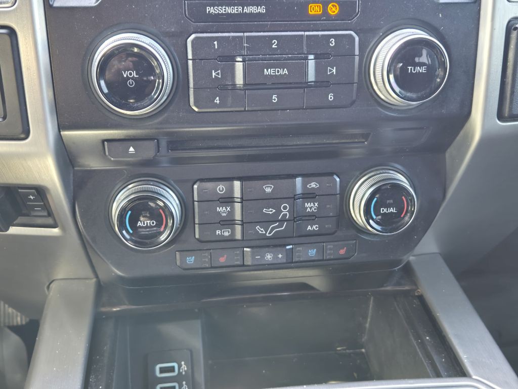 2017 Ford F-350 Image 20