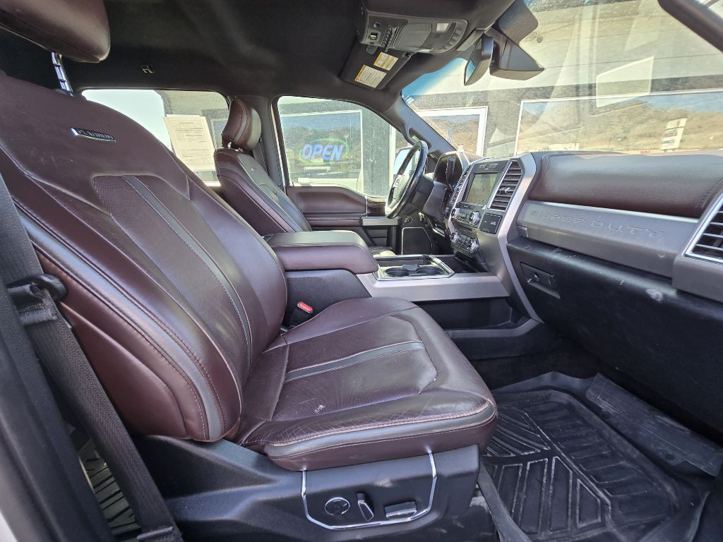 2017 Ford F-350 Image 30